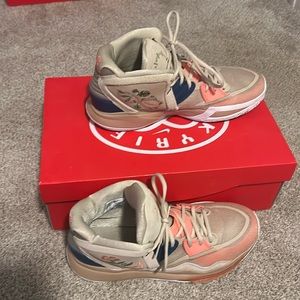 Kyrie infinity ‘floral’ size 10.5